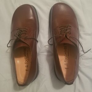 Men's dress shoes